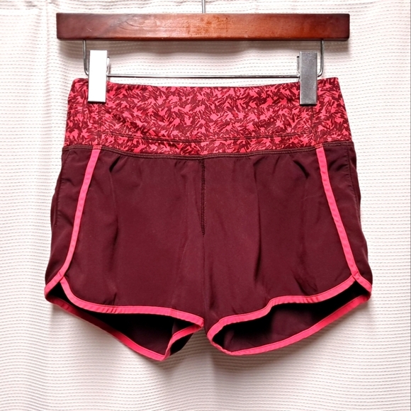 Lululemon Run Times Athletic Shorts Size 2 - Picture 1 of 4